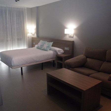 Apartamentos Santa Clara Алаурін-де-ла-Торре Екстер'єр фото