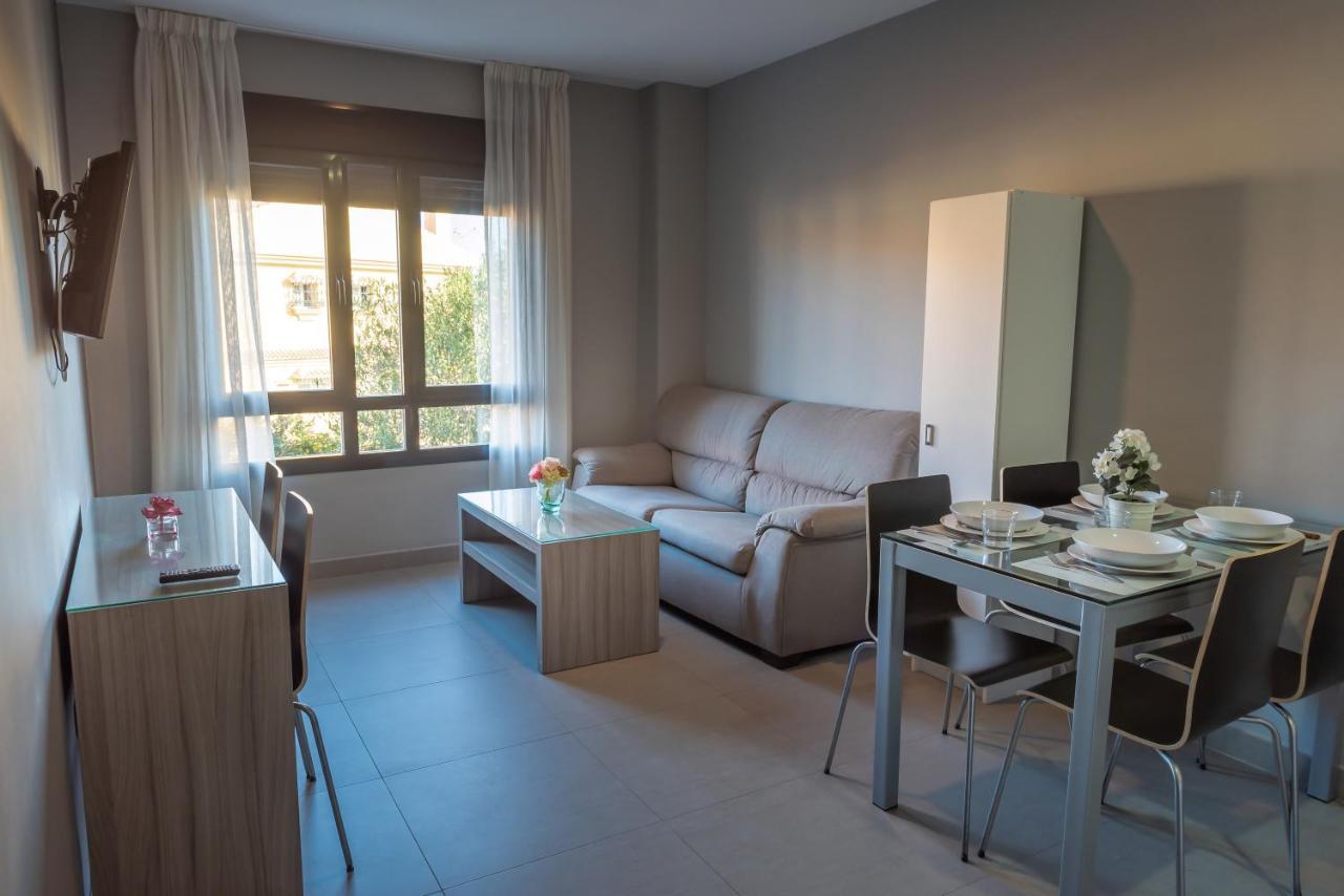 Apartamentos Santa Clara Алаурін-де-ла-Торре Екстер'єр фото
