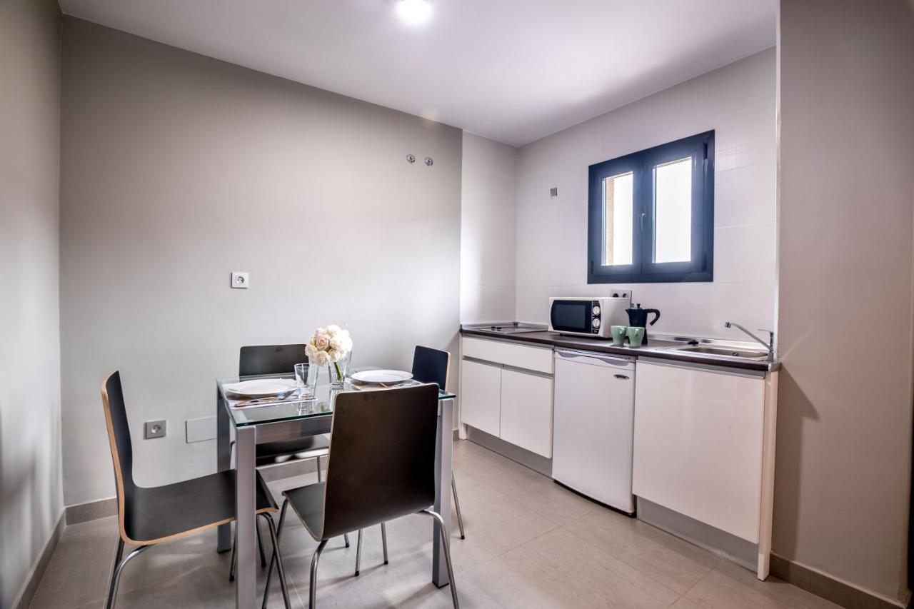 Apartamentos Santa Clara Алаурін-де-ла-Торре Екстер'єр фото